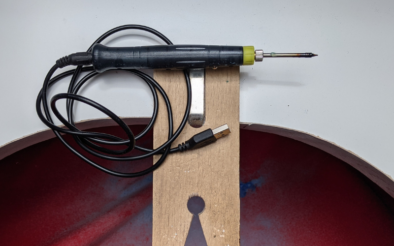 USB soldering iron
